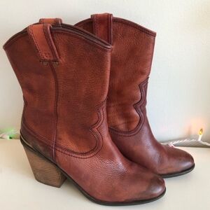 Vtg Lucky Brand Boots LK Elle Sz 8.5 Block Heel Womens Pull On Brown Leather